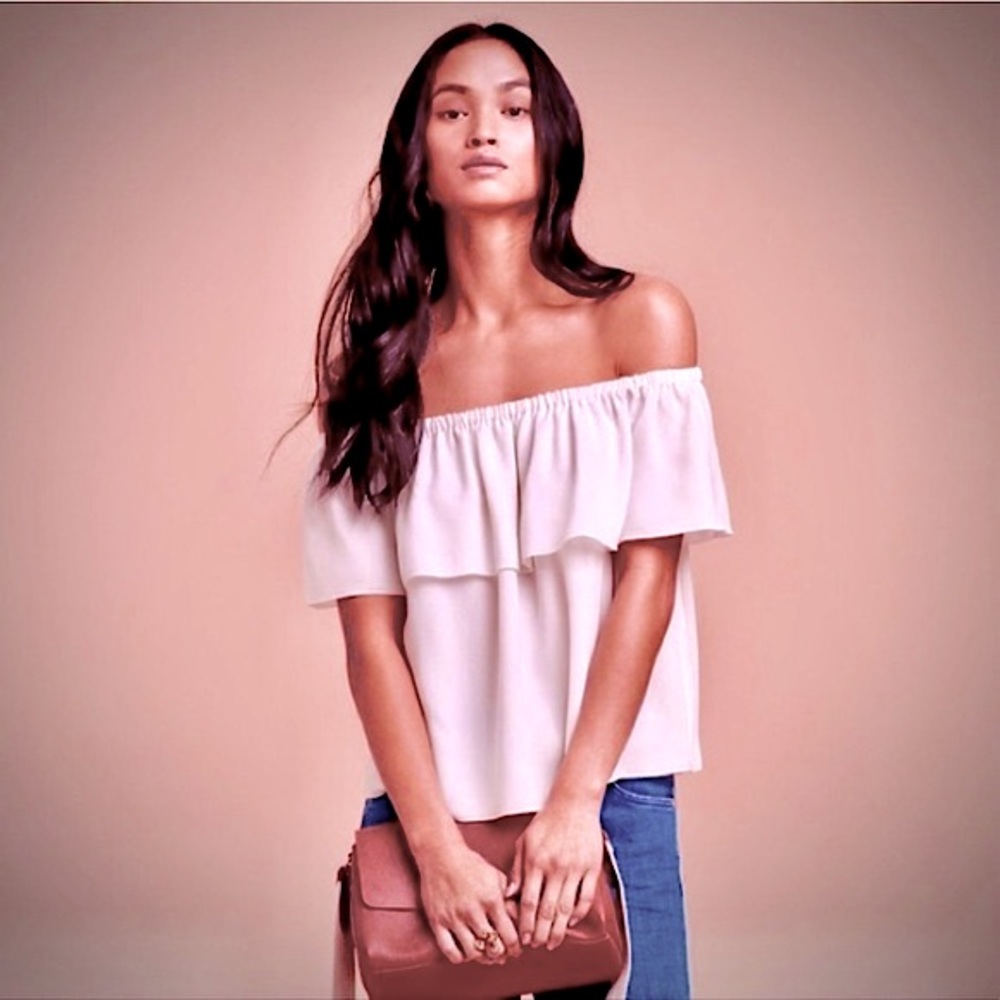 Aritzia Wilfred Promener Off the Shoulder Blouse Pink size Small